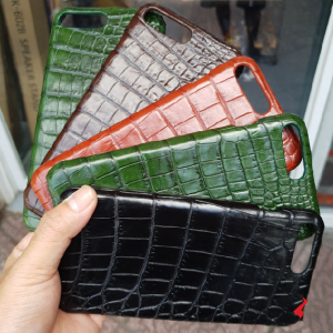 Durable-crocodile-leather-case-for-iPhone-8-Plus