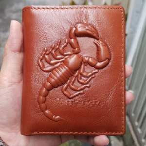 scorpion-molded-genuine-cow-leather-wallet-for-men