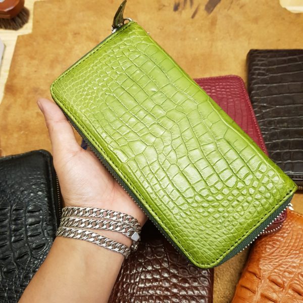 MC-Luxury-store-women-crocodile-wallet-sales-off